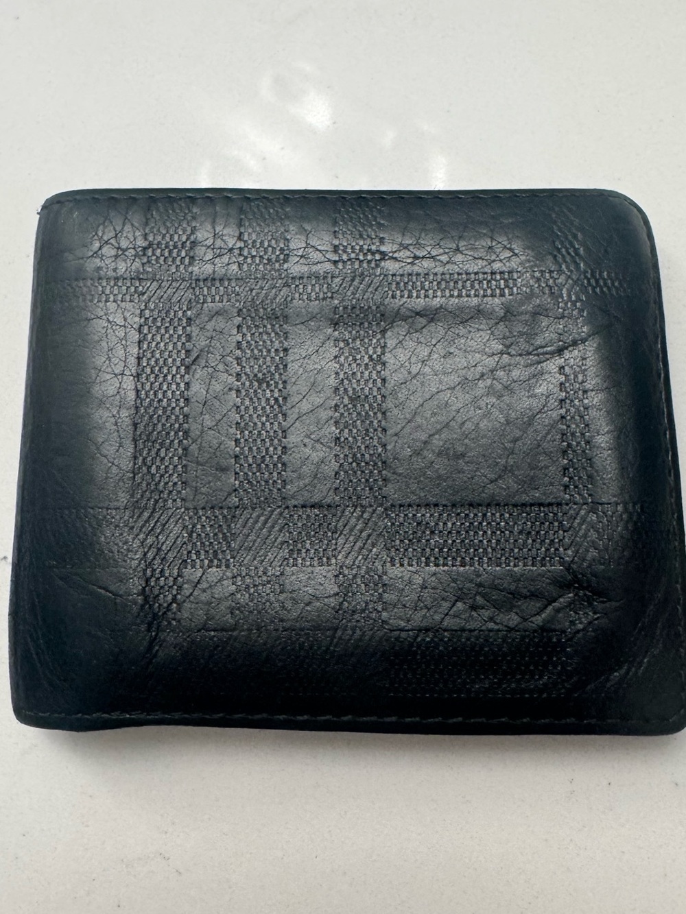 Original Burberry men’s wallet.Very good used condition